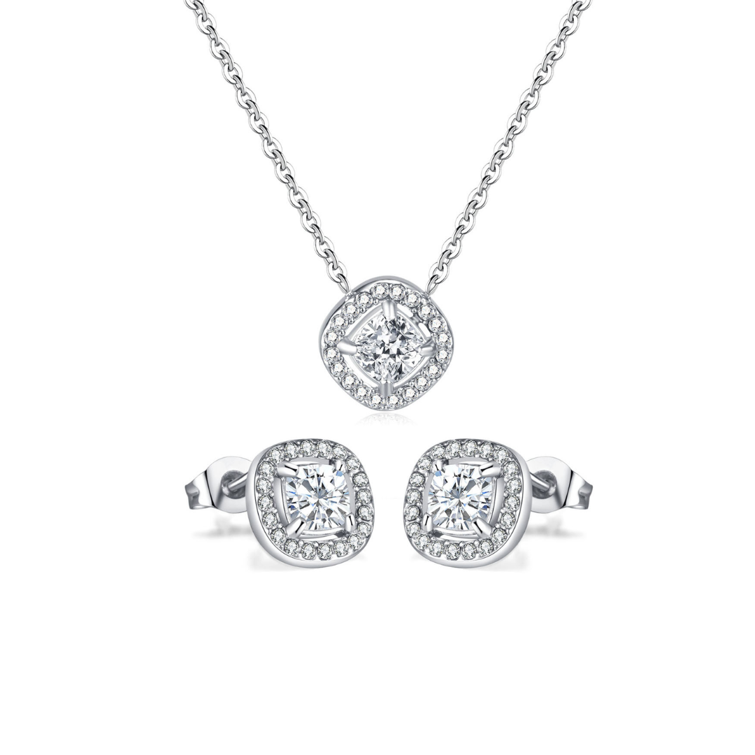 The Luminescent Halo Set