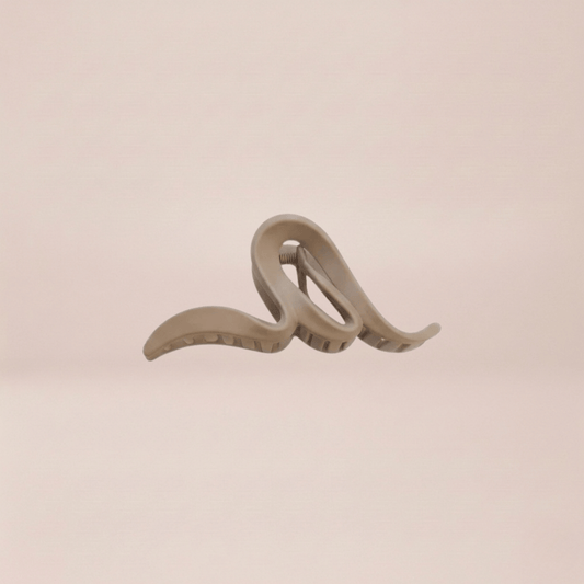 Serpentine Sculptural Claw Clip