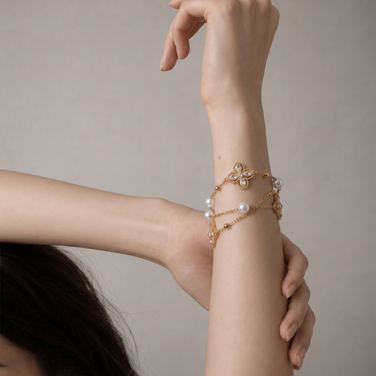 The Crystal Clover Double-Strand Pearl Bracelet