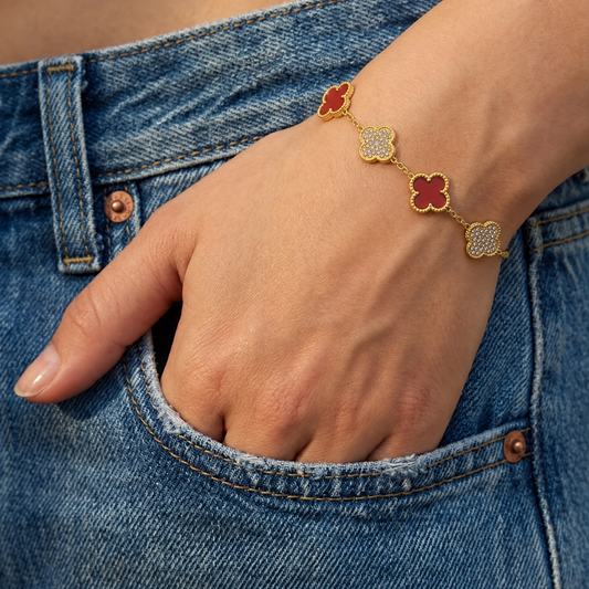 Alternating Clover Station Bracelet