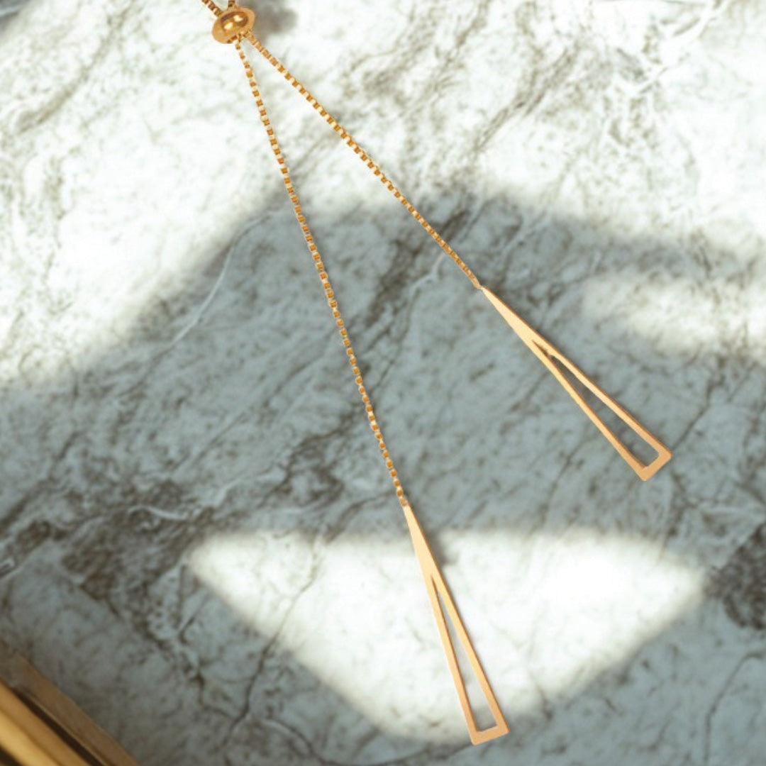 The Twin Triangles Necklace