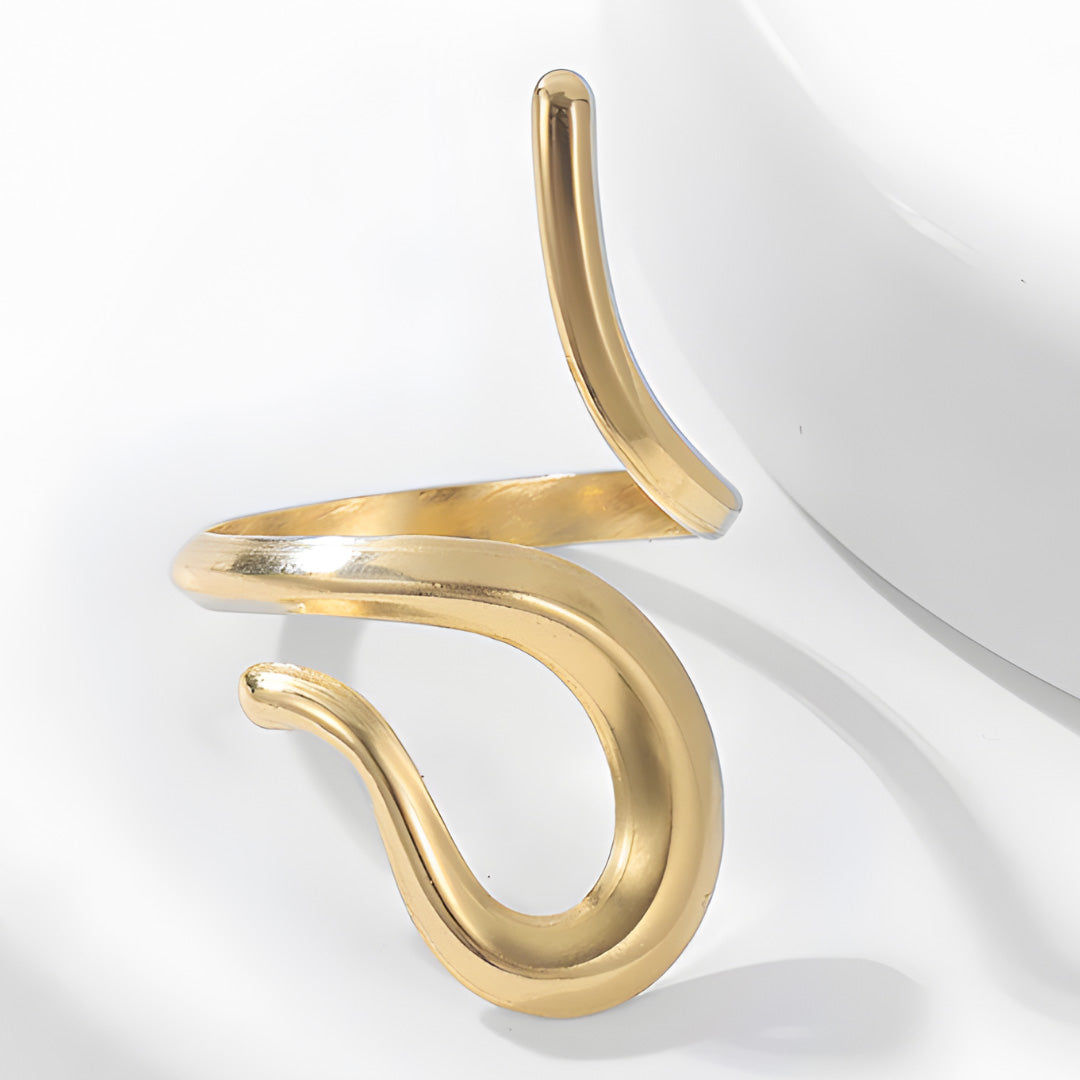 The Serpentine Spiral Ring