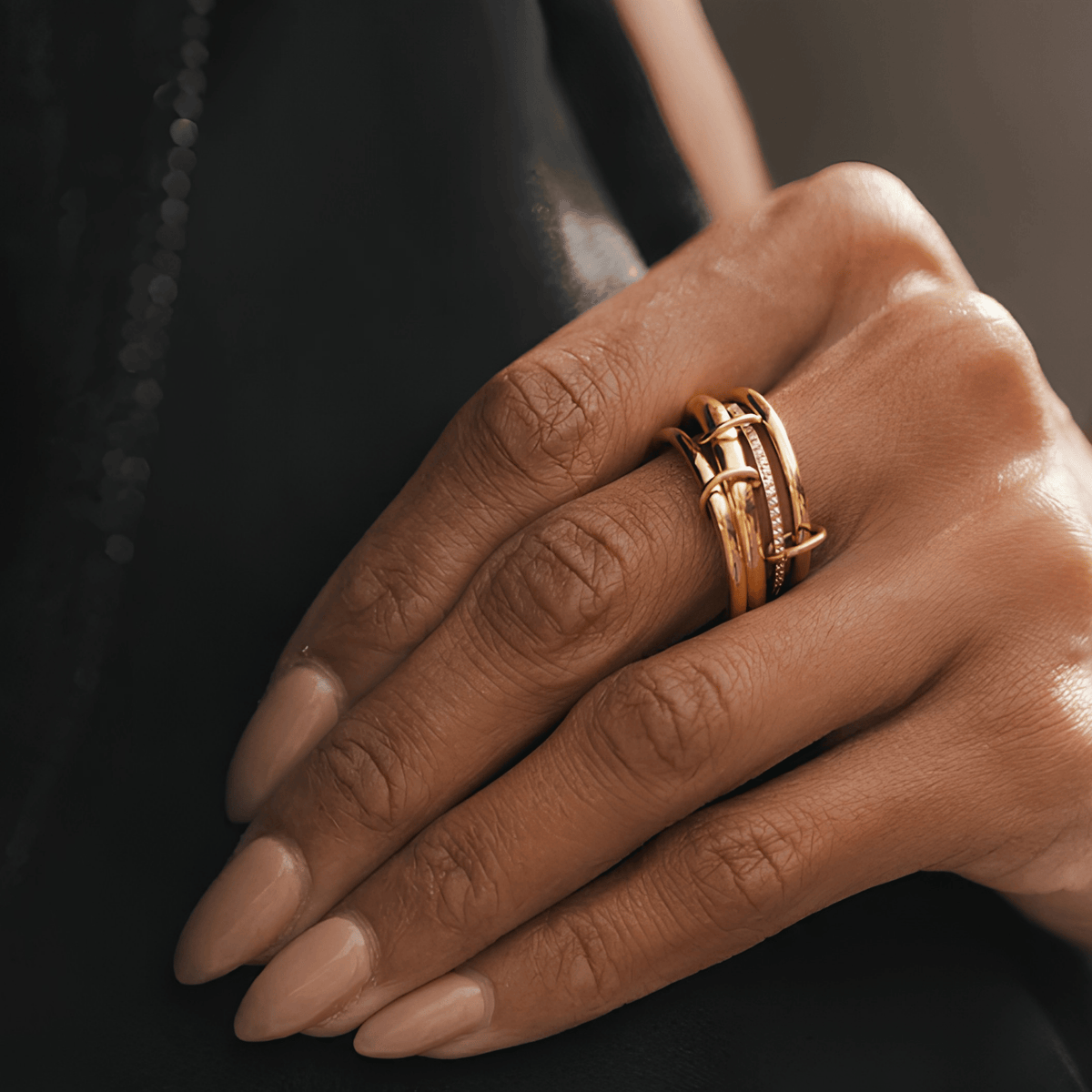 Multi-Band Interlock Ring