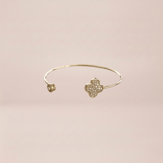 Clair Clover Bangle