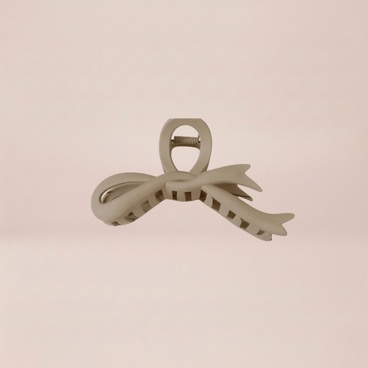 Bow Knot Sculptural Claw Clip