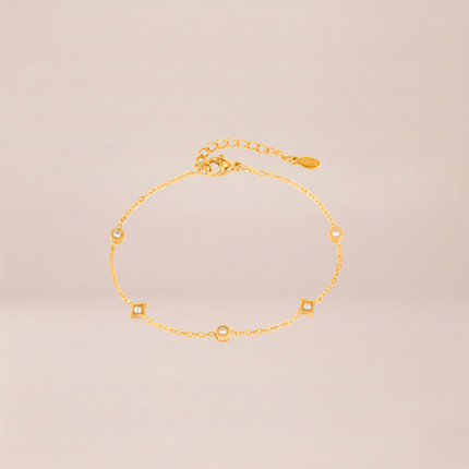 The Nova Dual-Layer Pearl Bracelet