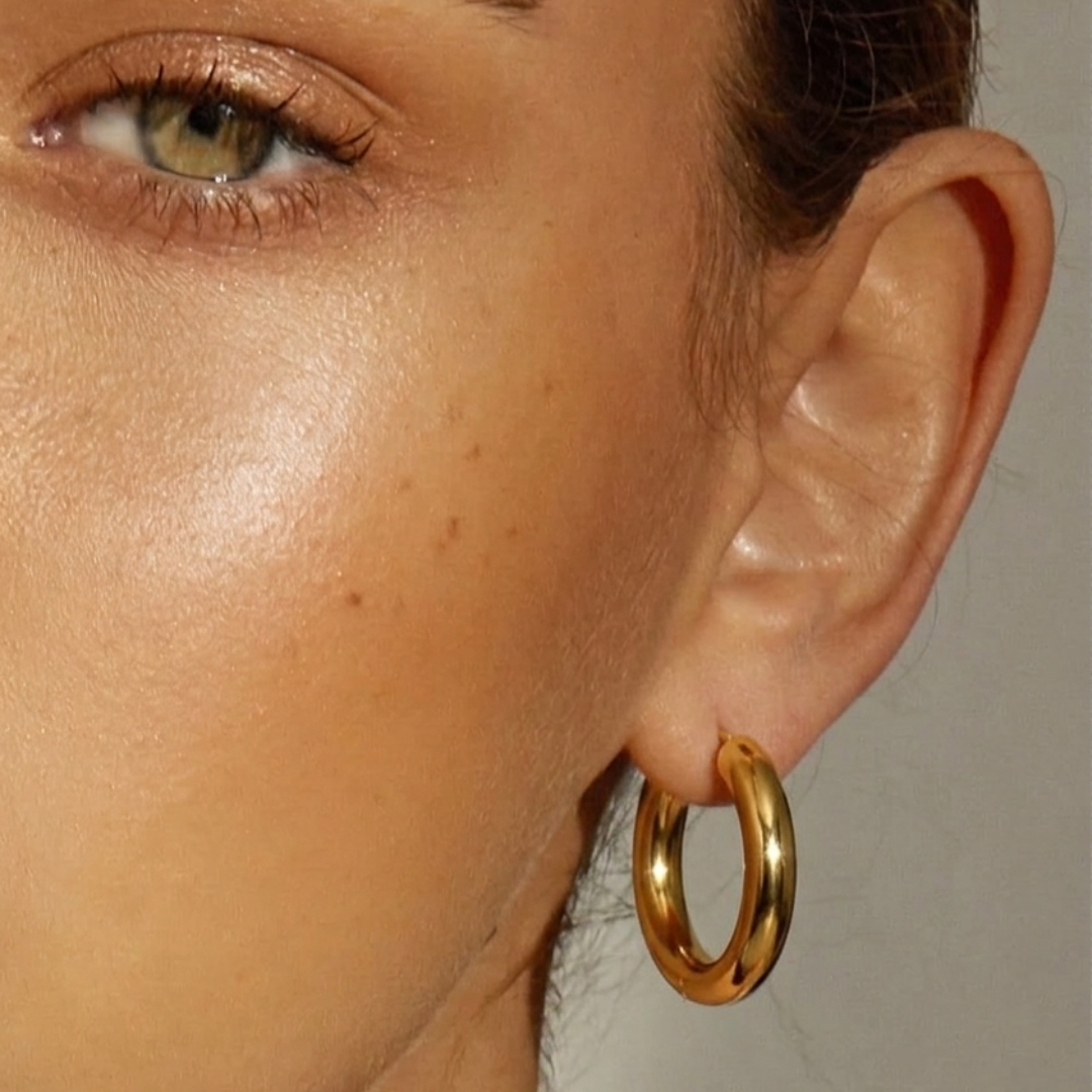 The Gilded Essential Hoop