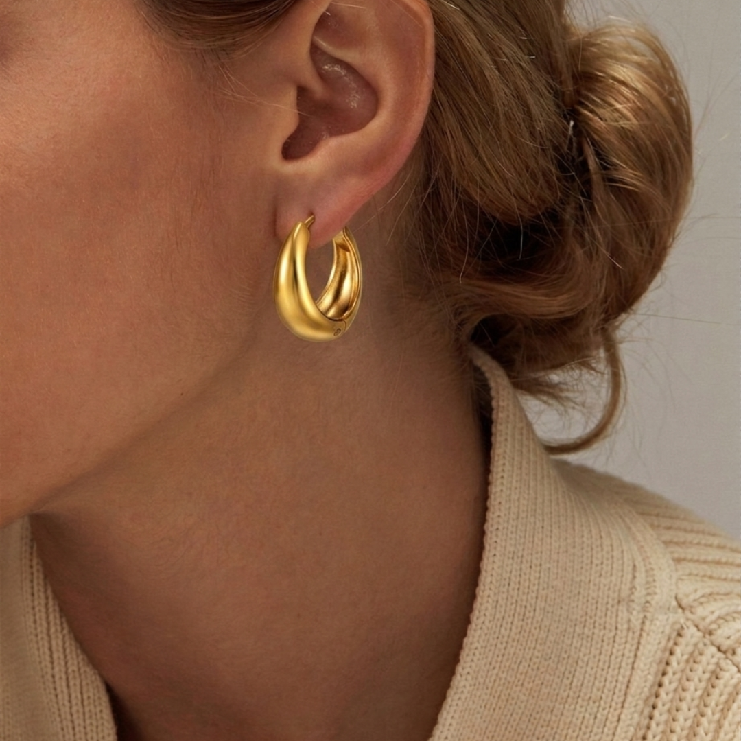 The Luna Chunky Gold Hoop