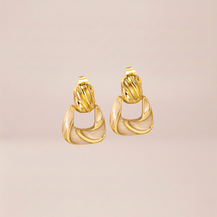 The Muse Link Drop Stud