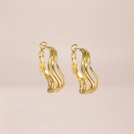 The Serpentine Layered Hoop