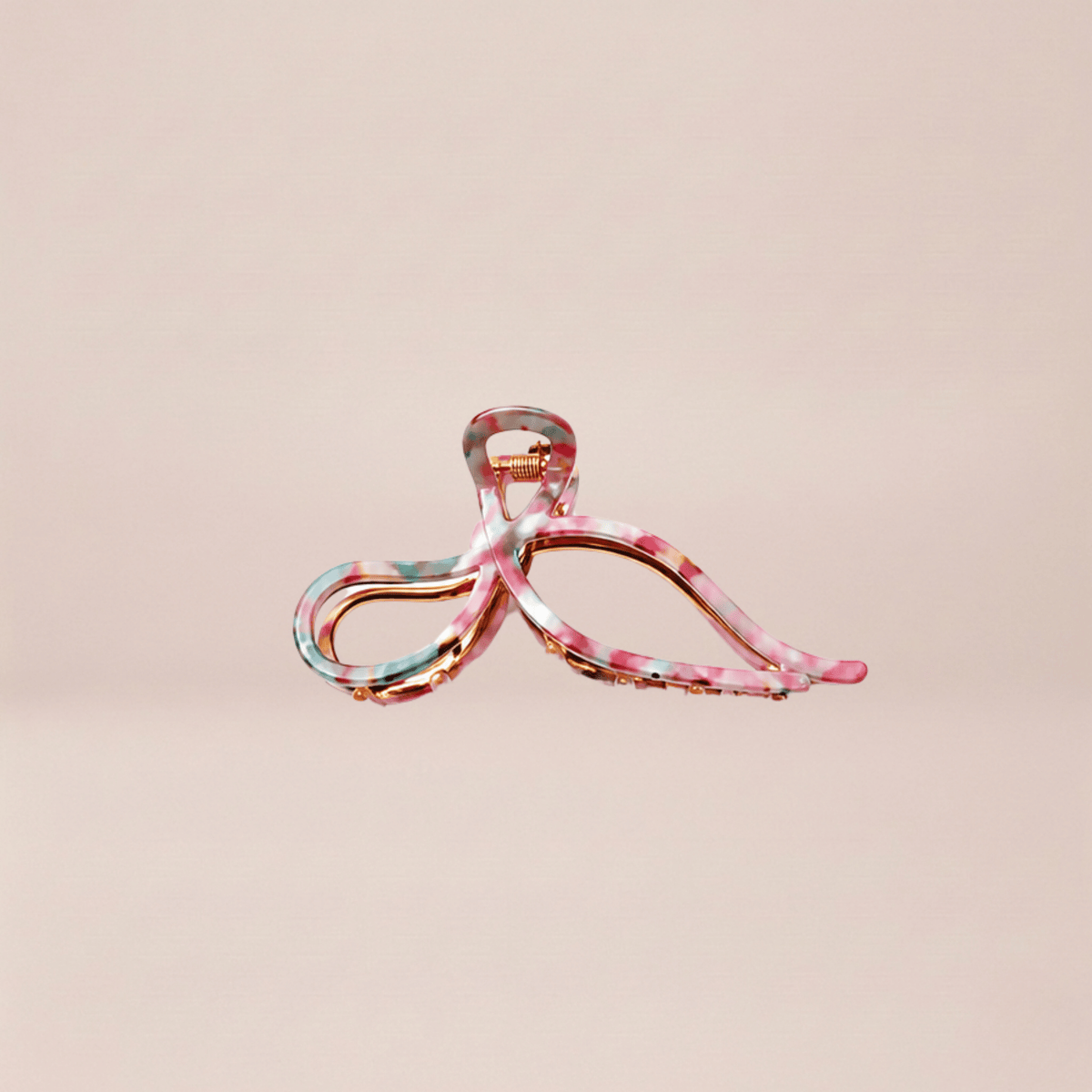 Sculptural Ribbon Claw Clip