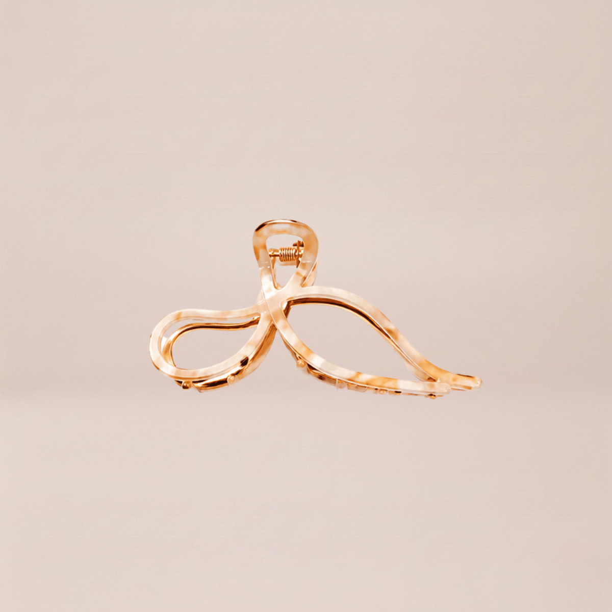 Sculptural Ribbon Claw Clip