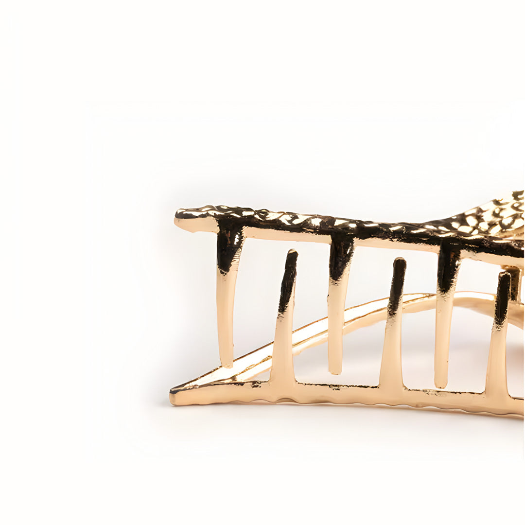 The Sweetheart Claw Clip