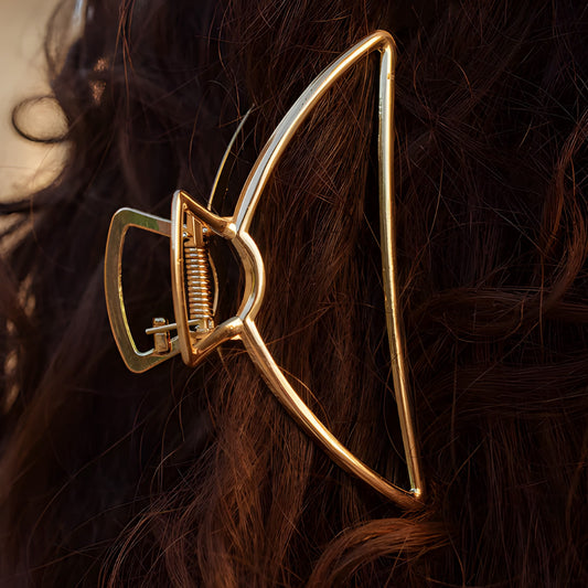 The Flutter Claw Clip